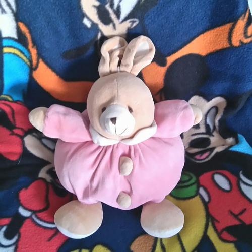 doudou lapin rose et beige grelots