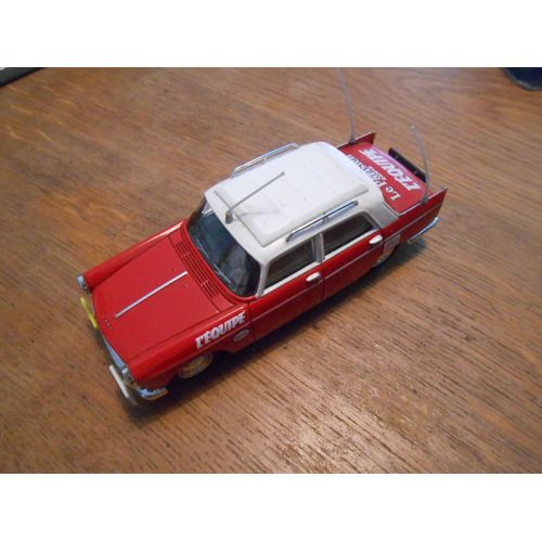 Peugeot 404 Norev L'equipe Tour De France 1/43-Norev