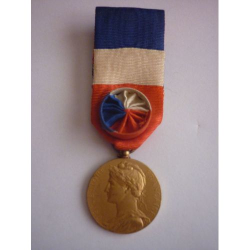 Medaille Ministere Du Commerce Et De L'industrie Medal Honneur Travail Or 1932 ; Ref M36