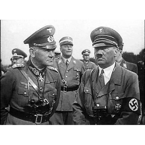 Ww2 - Le Führer Adolf Hitler Sur Le Terrain