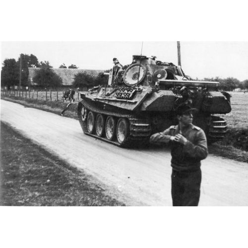 Ww2 - Bourgthéroulde - Char Panther En Retraite Fin Août 1944