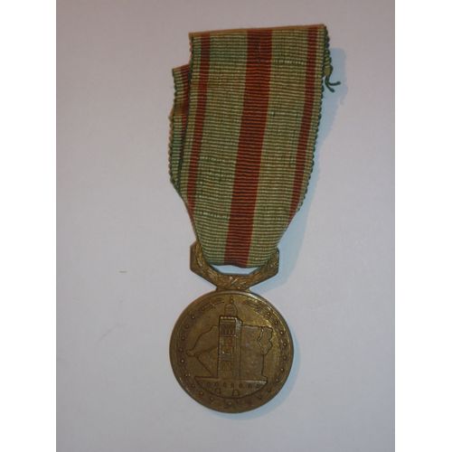 Medaille Merite Federal Fncpg-Catm- Prisonniers De Guerre Ref M126; Ruban D'origine