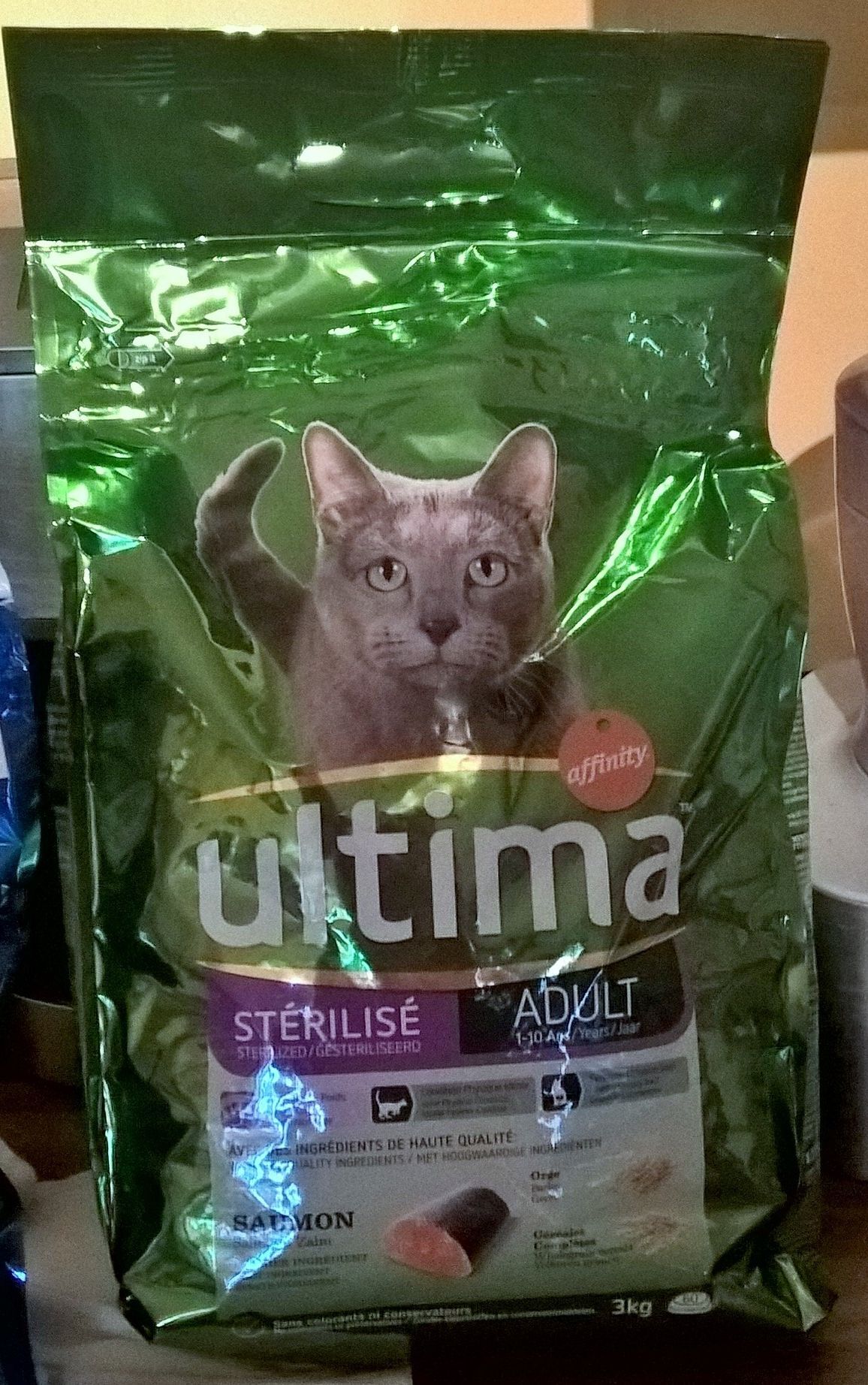 Ultima Chats Sterilises Saumon Et Orge 3 Kg Croquettes Rakuten