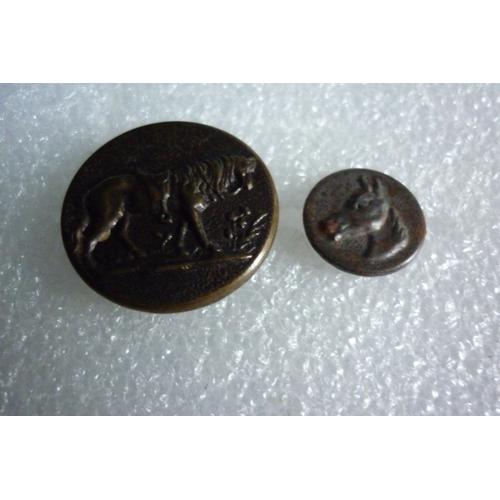 2 Boutons De Venerie " Chevaux"