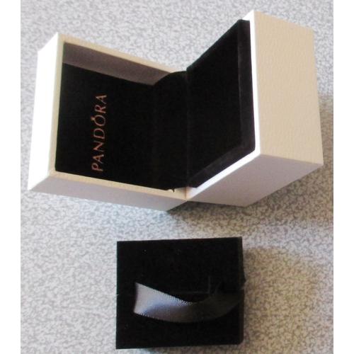 Boite écrin bijoux fantaisie pour parure 8.5x5.5x3 cm - Noir x1