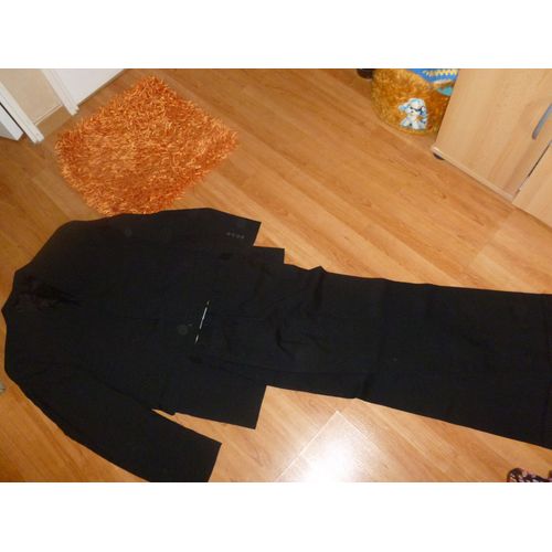 Costume 42 Noir
