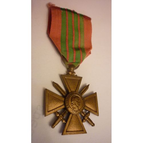 Médaille Croix De Guerre 1939, Ref M243