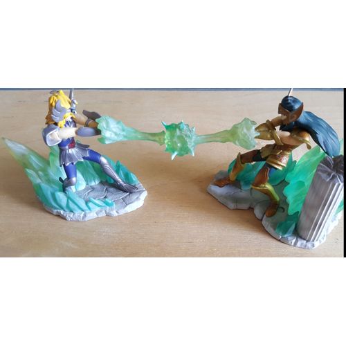 Gashapon Mini Diorama Saint Seiya Hyoga Vs Camus