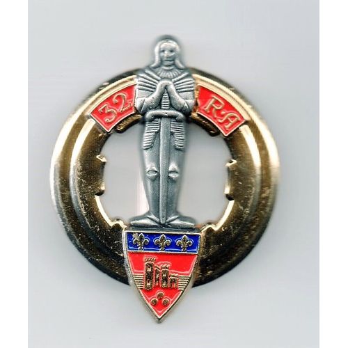 Militaria - Insigne 32ème Régiment D'artillerie