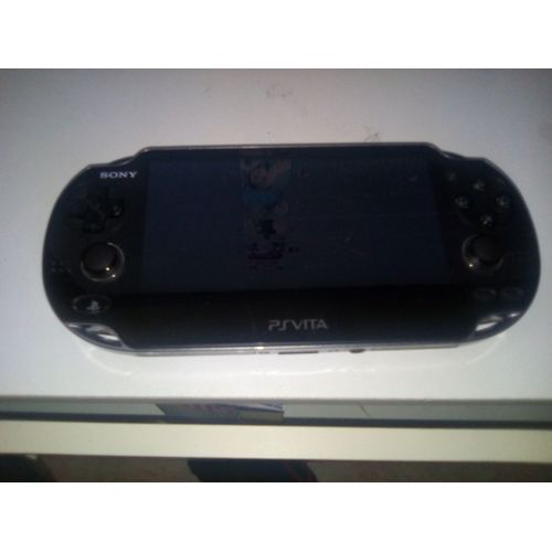 Ps Vita Wifi 3g Avec 5 Jeux Et Une Carte Mémoire De 4gb