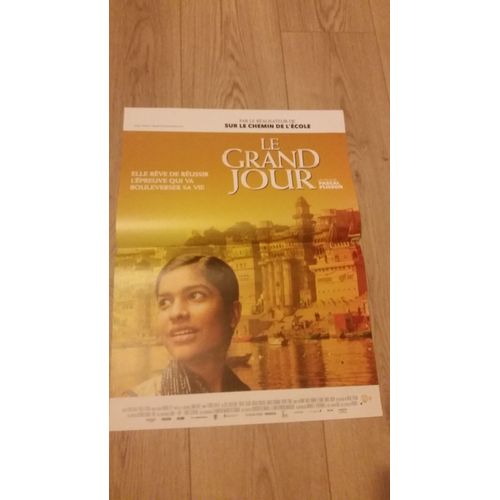 Le Grand Jour Affiche Originale De Cinéma Un Film De Olivier Dazat, Pascal Plisson Avec Nidhi Jha, Albert Ensasi Gonzalez Monteagudo, Deegii Batjargal, Tom Ssekabira 40*60 2015