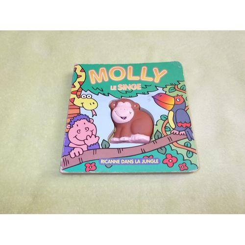 Molly Le Singe Ricanne Dans La Jungle.