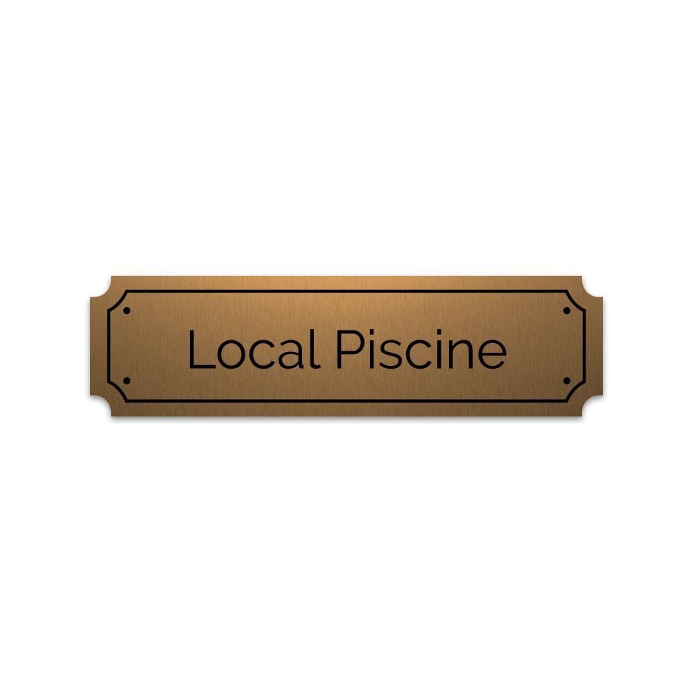 Plaque gravée autocollante 14,5x4cm Local piscine fond Or brossé