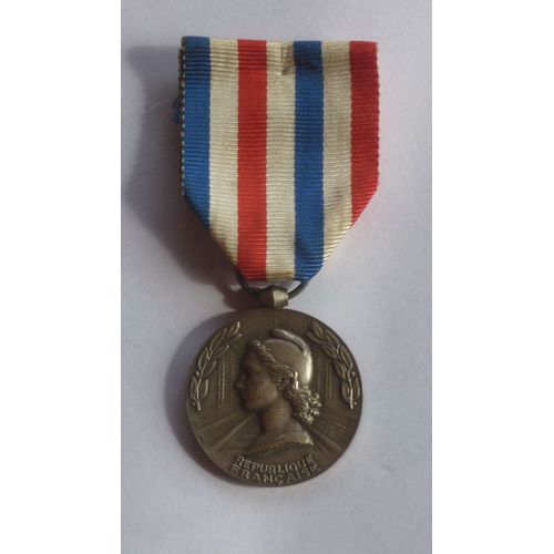 Médaille Des Chemins De Fer - Attribuée 1962, Ref M285
