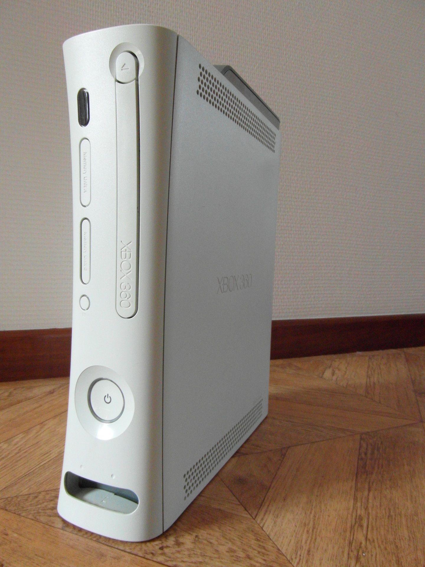 Console MICROSOFT Xbox 360 Arcade Blanc 60 Go + 1 manette d'occasion