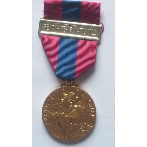 Médaille De La Défense Nationale Agrafe Gendarmerie Ref M300