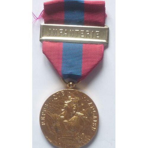 Médaille De La Défense Nationale Agrafe Infanterie Ref M301