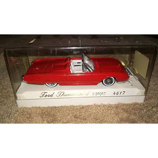 Miniature Solido Ford Thunderbird - Échelle 1/43 - Série 100 - Occasion