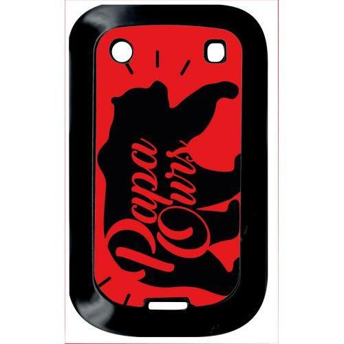 Coque Pour Smartphone - Papa Ours Fond Rouge - Compatible Avec Blackberry Bold Touch 9900 - Plastique - Bord Noir