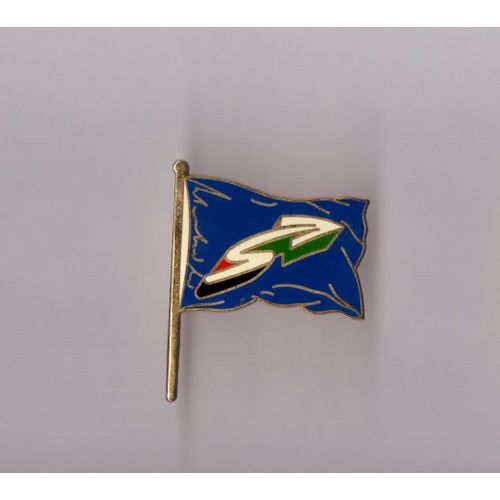 Pin's Sippa 1993 (Salon International Professionnel De La Papeterie) Version Drapeau Bleu (Signé 20e Sippa 1993) Longueur: 2,6 Cm