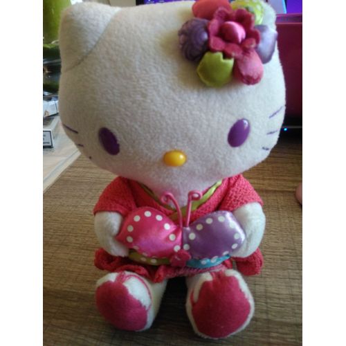Doudou Peluche Hello Kitty Rare Avec Ses Fleurs Et Son Papillon Et Son Noeud Vert