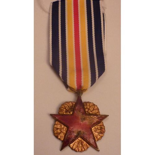 Médaille Des Blessés, Émaille Abimée , Ref M389