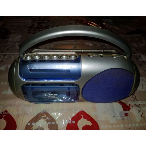 Radio Cassette AM/FM Tokai LRC 733