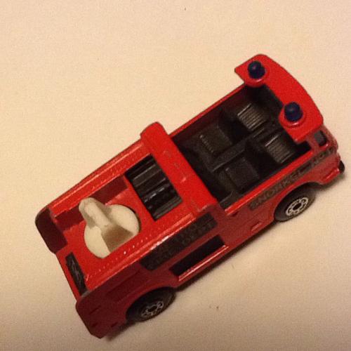 Matchbox Camion De Pompiers Rouge