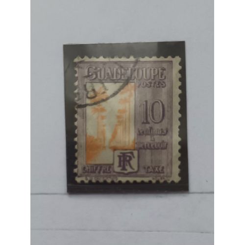 L358 -- Timbre Oblitéré Guadeloupe, Colonie Française N °28 -- Année 1928 -- " Site: Allée Dumanoir, À Capesterre".