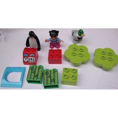 Lot De Lego Duplio Un Pingouin + Un Canard + 1 Personnage + 2 Arbres + Accessoire