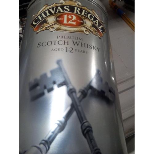 Bouteille Vide « WHISKY CHIVAS REGAL » 70 cl