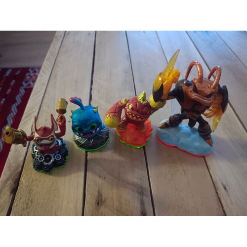 Lot 4 Figurines Skylanders