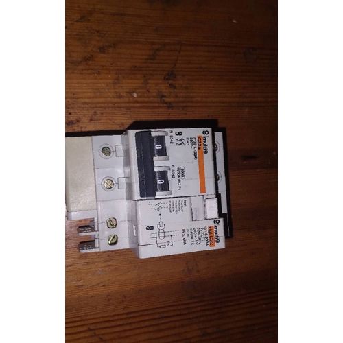Disjoncteur multi 9 C32a