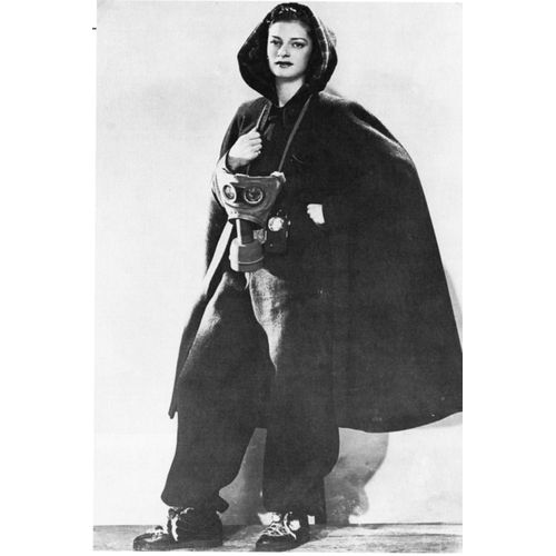 Ww2 - Masque À Gaz Porté Par Un Mannequin En Tenue D'abri En 1940