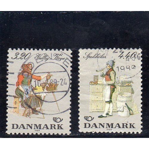 Timbres-Poste Du Danemark (Norden 1989, Costumes Traditionnels Des Pays Nordiques)