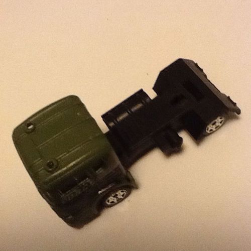 Camion Tracteur Militaire 1/80