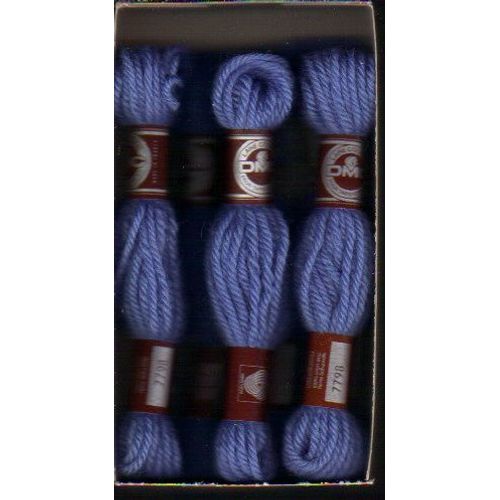 Une Echevette Laine Pour Tapisserie Dmc Colbert N°7798 Bleue