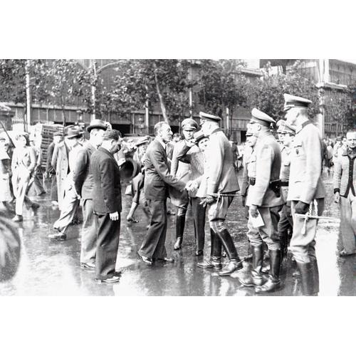 Ww2 - Préfet De Police De Paris M. Bard Et Le Gal Schaumburg Aux Halles En 1941