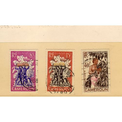 Timbres-Poste Du Cameroun (Récolte Des Bananes Et Cueillette Du Café)