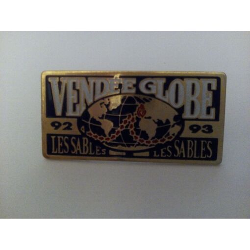PINS PIN'S LAPEL PIN BADGE COLLECTION VINTAGE LOGO VENDEE