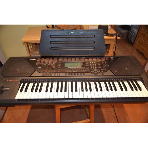 Synthétiseur Arrangeur Casio Ctk-711 Ex