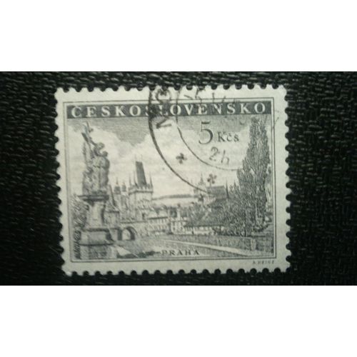 Timbre Tchécoslovaquie (Yt 722 ) 1953 Prague - Pont Charles