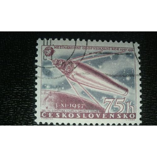 Timbre Tchécoslovaquie (Yt 941 ) 1987 Spoutnik 2 Sur Terre