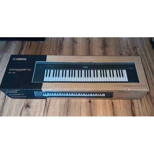 Piano Yamaha Piaggero Np-15b