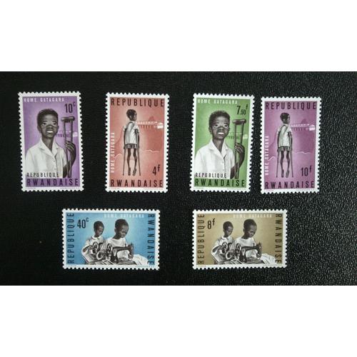 Timbre Rwanda 1964 Séries:Maison Pour Enfants Handicapés À Gatagara
