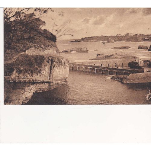Carte Postale Ancienne : Biarritz ,Du Port Des Pecheurs Vers La Cote Du Phare