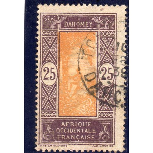 Timbre-Poste Du Dahomey (Récolte Des Noix De Coco)