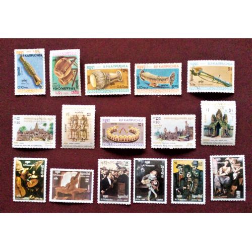 Lot (Série) De 16 Timbres "Instruments De Musique" Et "Monuments" Du Cambodge (Kampuchéa) Tous Différents