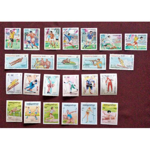 Lot (Série) De 24 Timbres Du Cambodge (Kampuchéa) : Jeux Olympiques Los Angeles 1984 - Jeux Olympiques Sarajevo 1984 - Coupe Du Monde De México De Football 1986