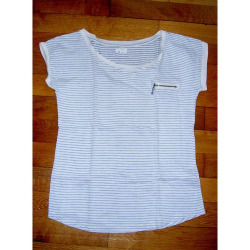 T-Shirt Tee Shirt Manches Courtes Col Rond Blanc Avec Très Petites Rayures Grises Horizontales Et Fausse Poche Avec Fermeture Éclair À Gauche Sur Poitrine New Look Taille 14 Ans